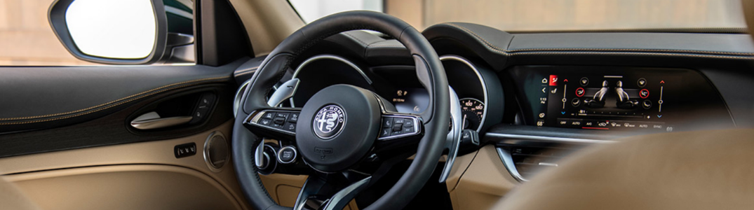 2022 Alfa Romeo Stelvio dashboard