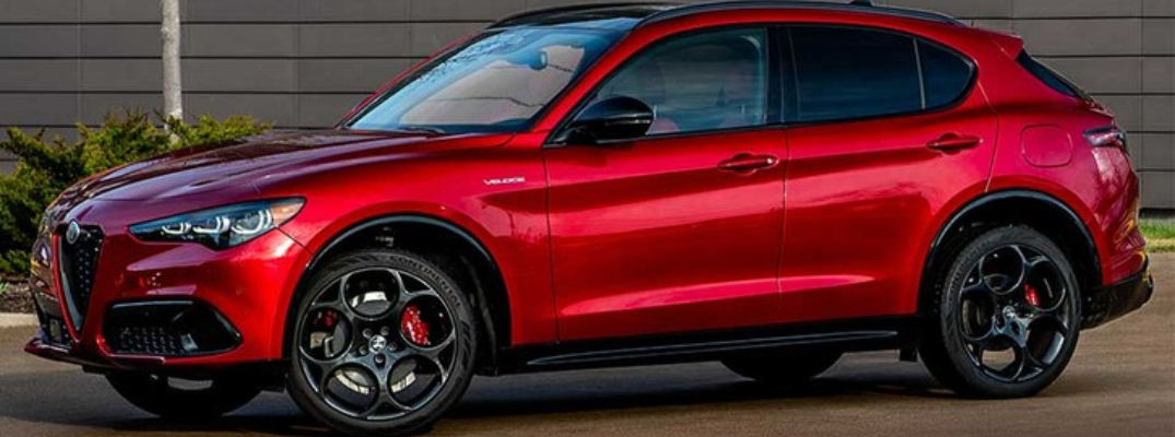 2026 Alfa Romeo Stelvio Parked on the side