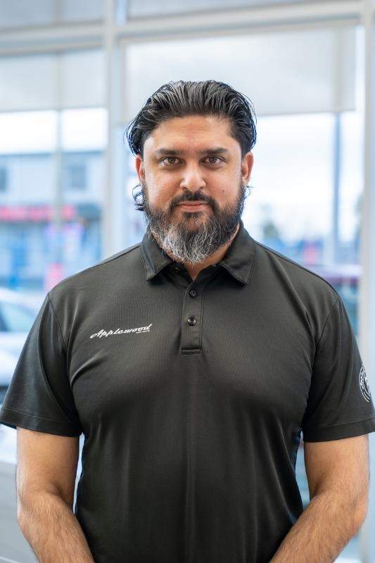 Omar  Bajwa  