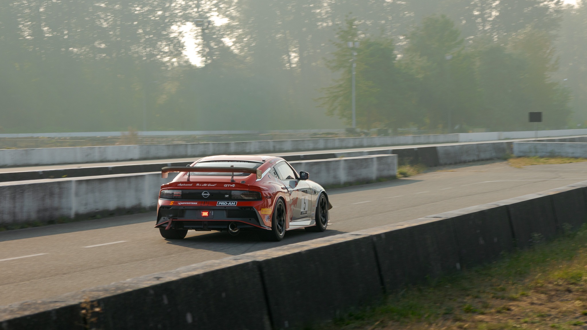 Nissan Z Nismo GT4