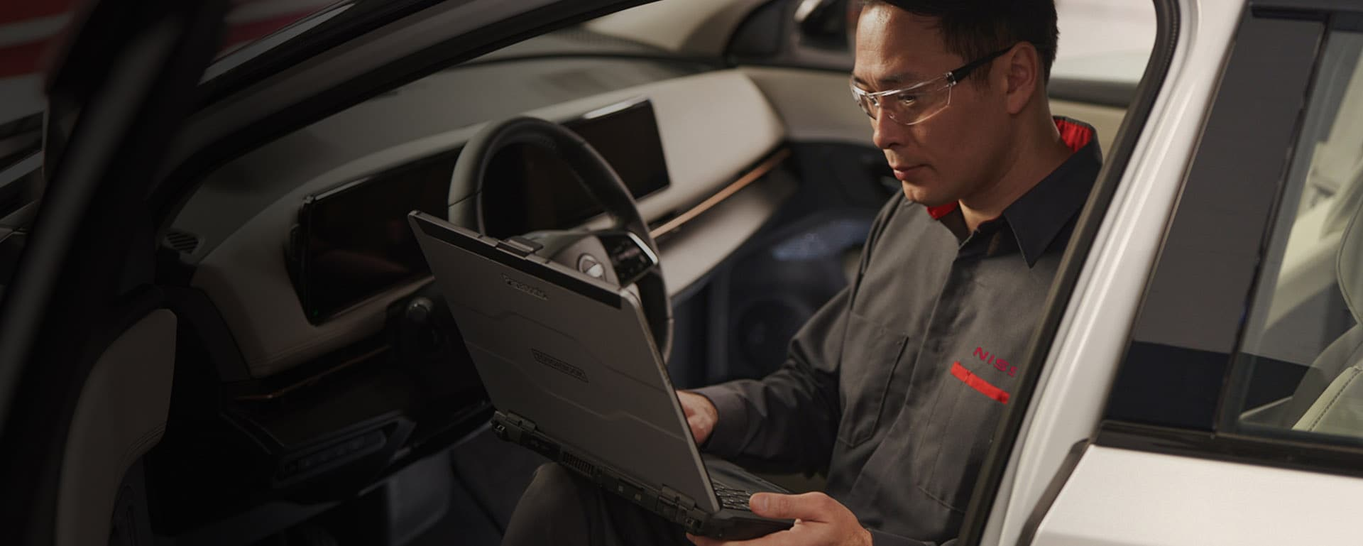 Windshield Repair & Replacement Service