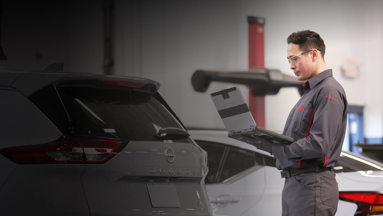 Windshield Repair & Replacement Service