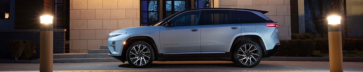 2025 Jeep Wagoneer S