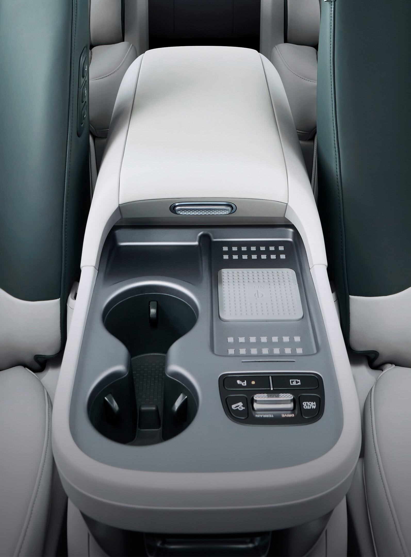 2026 Hyundai IONIQ 9 in Midland, Ontario