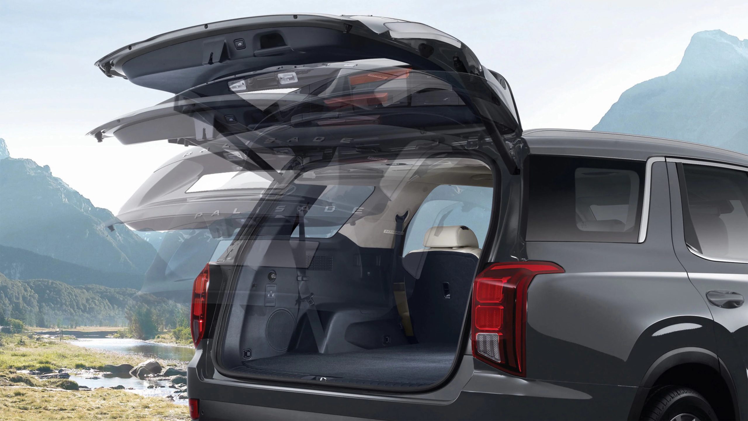 The rear liftgate of the 2025 Hyundai Palisade.