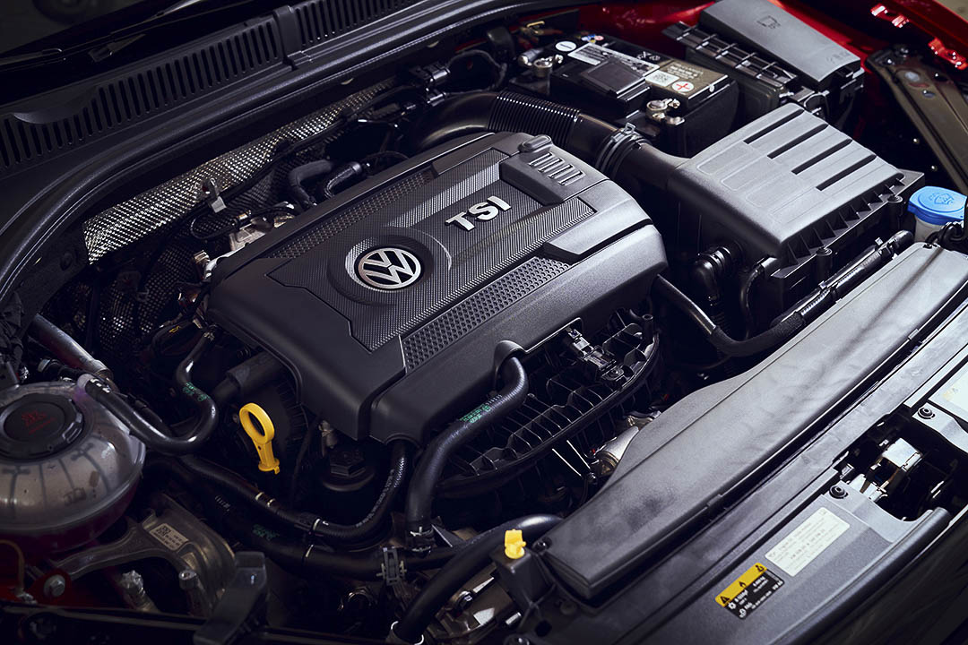 vue du bloq moteur de la Volkswagen Jetta GLI 2022