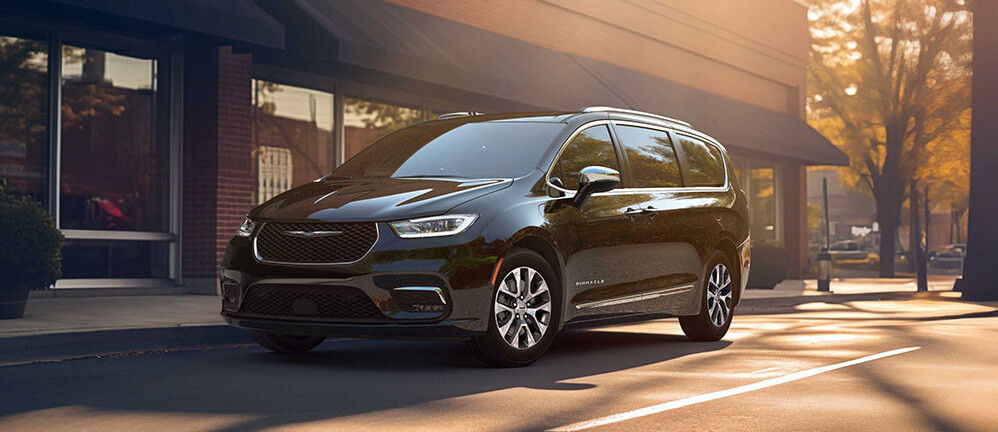 Hybrid vs Plug-In Hybrid vs Electric Vehicles in Toronto, ON