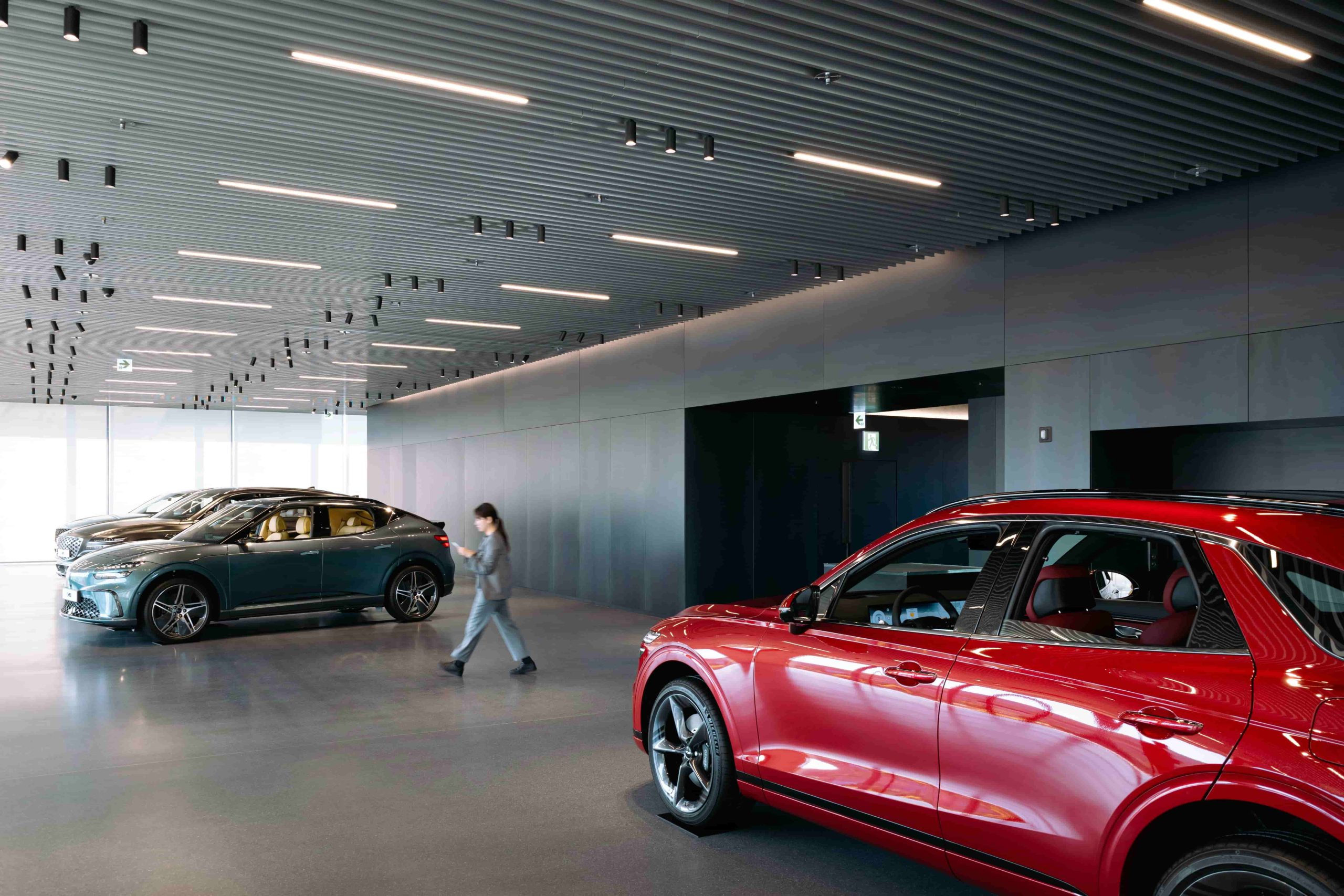 Fuel-Efficient Luxury SUVs for Real Estate Agents