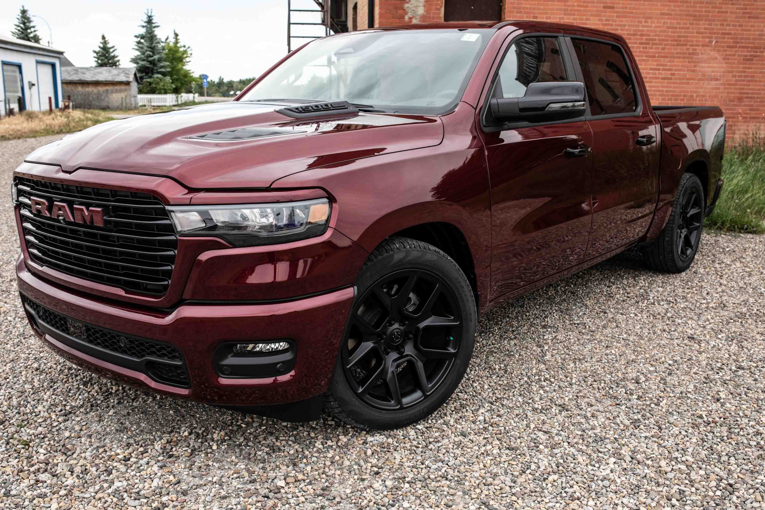 2025 Ram 1500 Sport-Service Team_DDO-114