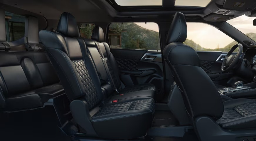 2026 Nissan Rogue PHEV interior seating