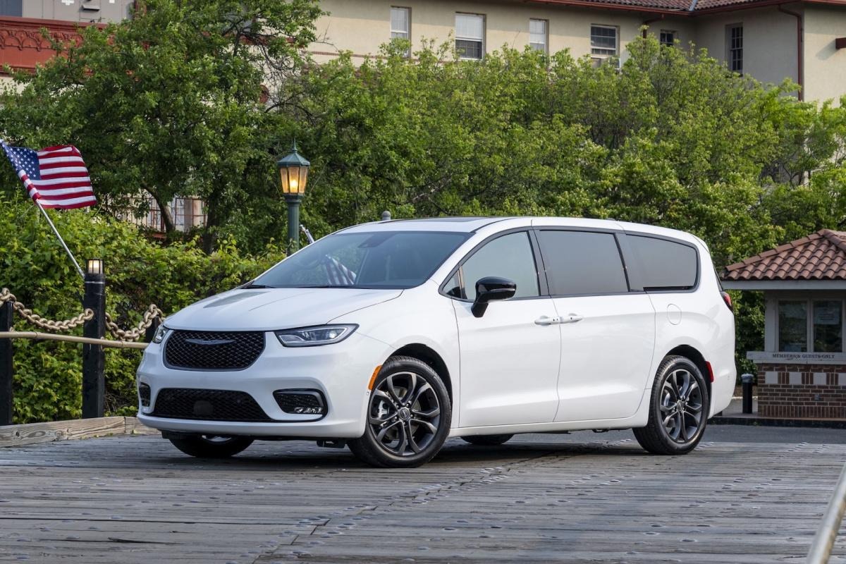 2026 Chrysler Pacifica: The Family's Best Friend