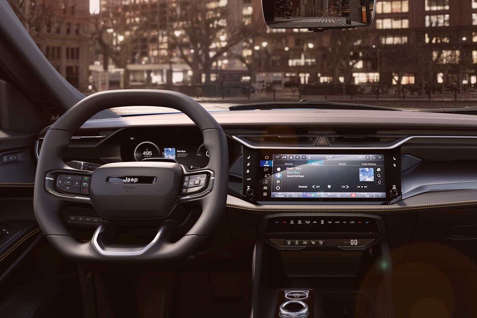 2026 Jeep Cherokee centre display
