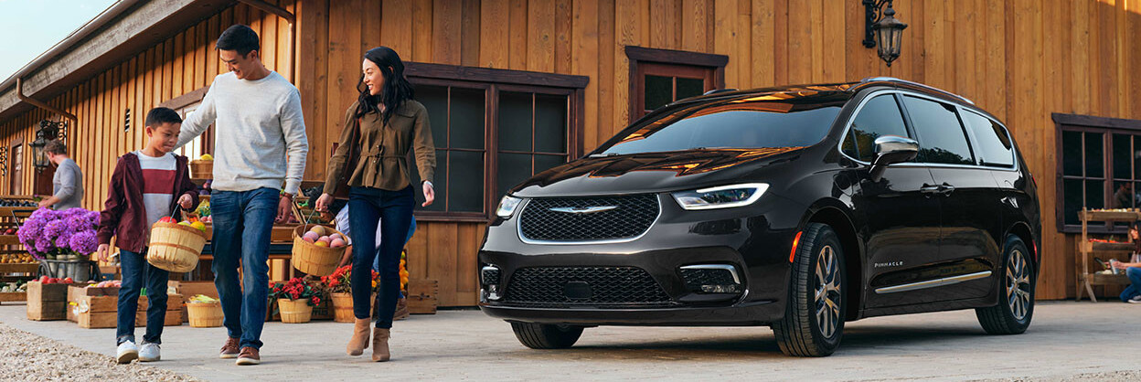 2026 Chrysler Pacifica & Pacifica PHEV in Hawkesbury, ON