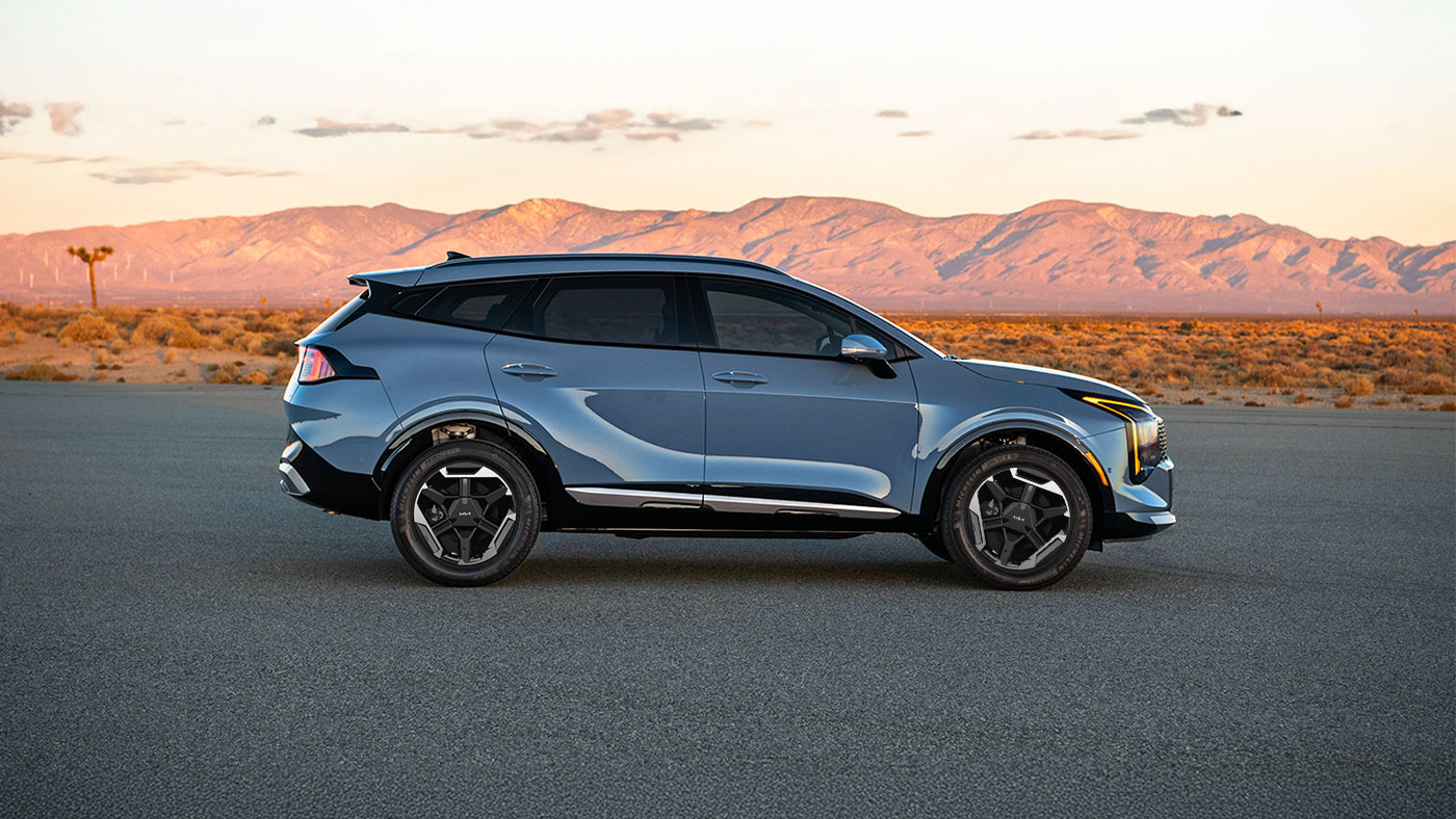 Sportage HEV Side View