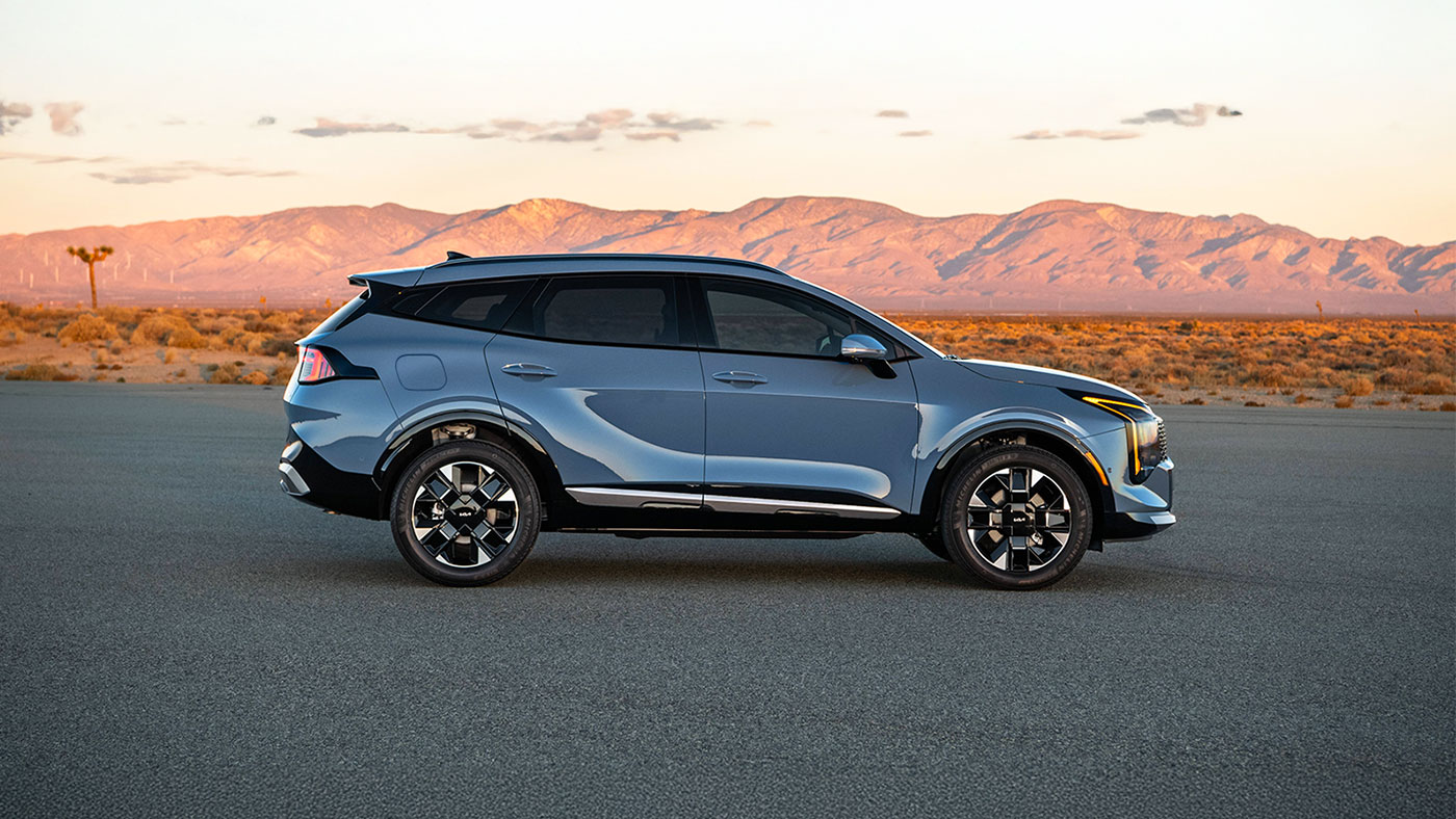 Sportage PHEV Side View