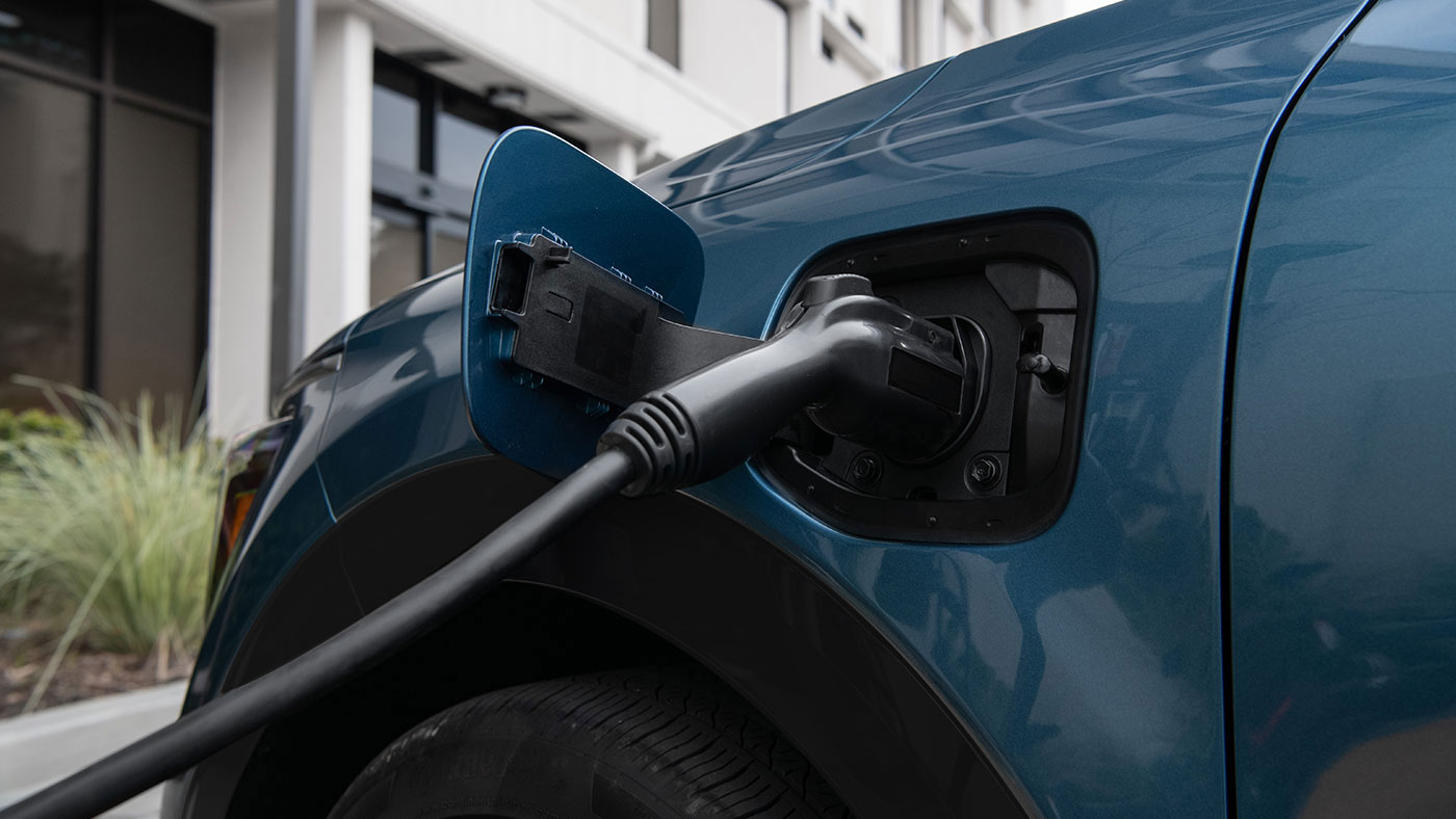 2026 Kia Niro PHEV charging view Winnipeg