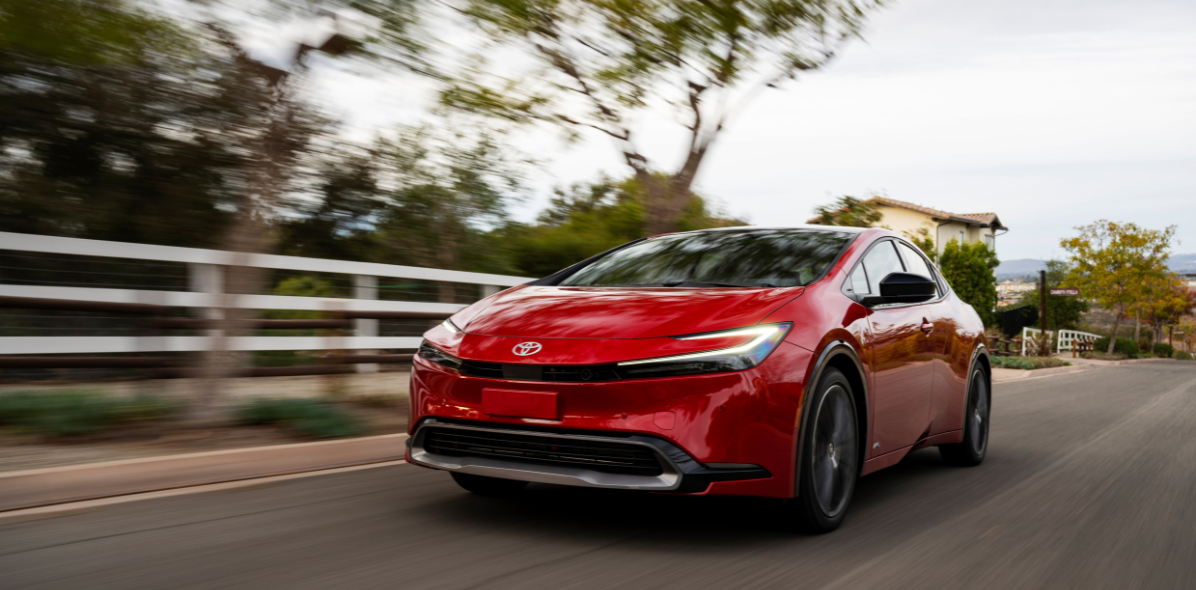 toyota-2024-features-design-corolla-cross-xle-awd-interior-adventure-l-at-kanata-toyota