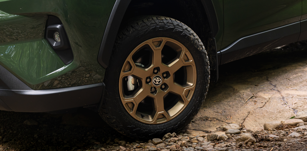 Build and Price the 2025 Toyota RAV4 Hybrid at Kanata Toyota Ottawa