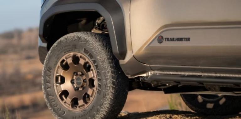Toyota Tacoma Integrated Trailhunter Exterior Parts and Bronze-Coloured Accents