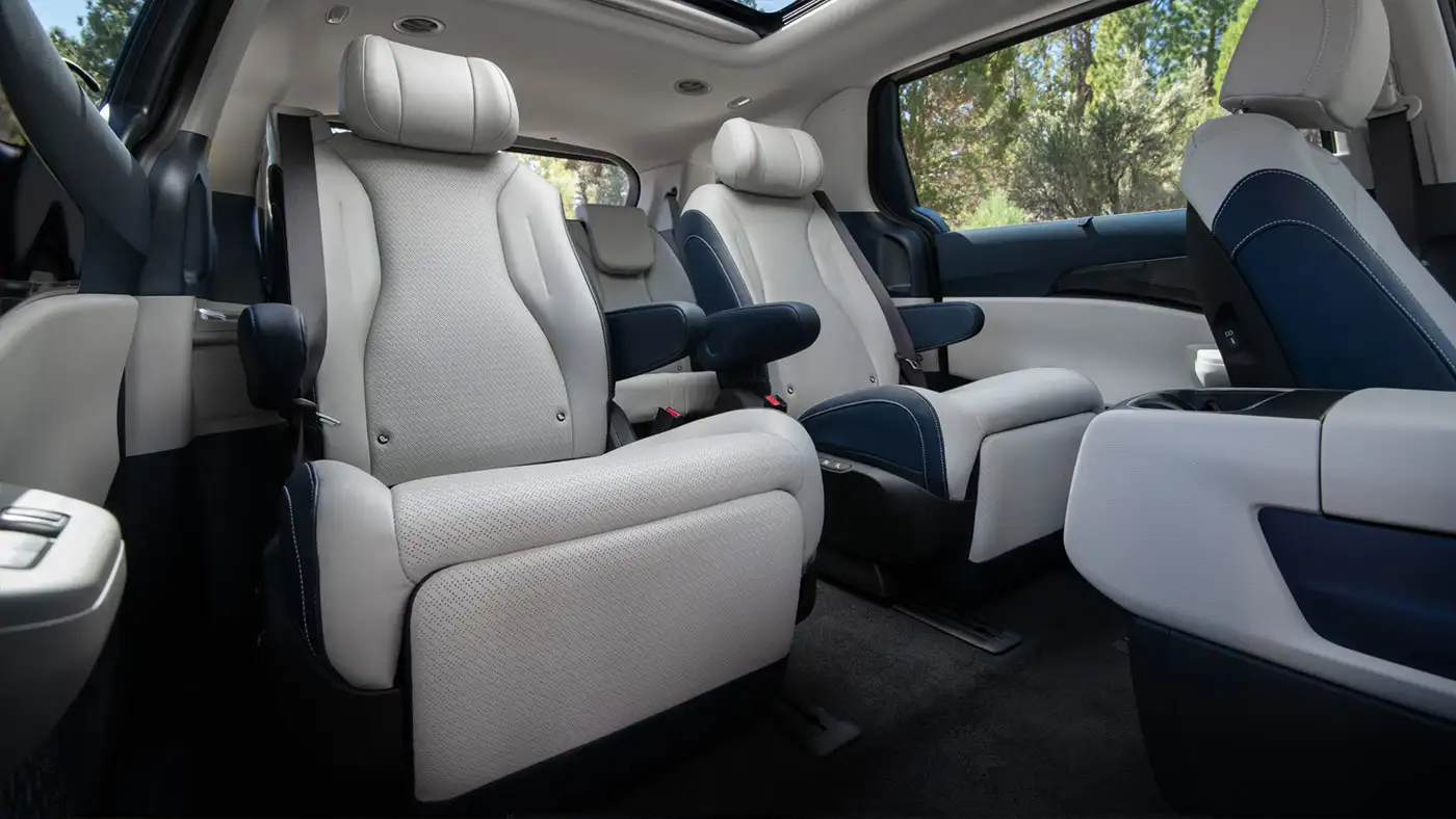 2027 Kia Carnival in Yorkton, SK