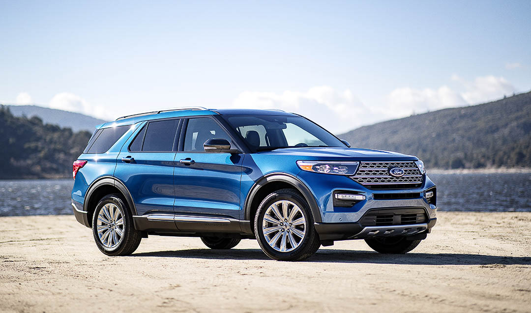 vue trois quart avant du Ford Explorer Hybride 2019