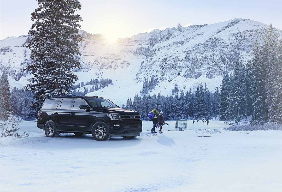 vue latérale avant du Ford Expedition 2021