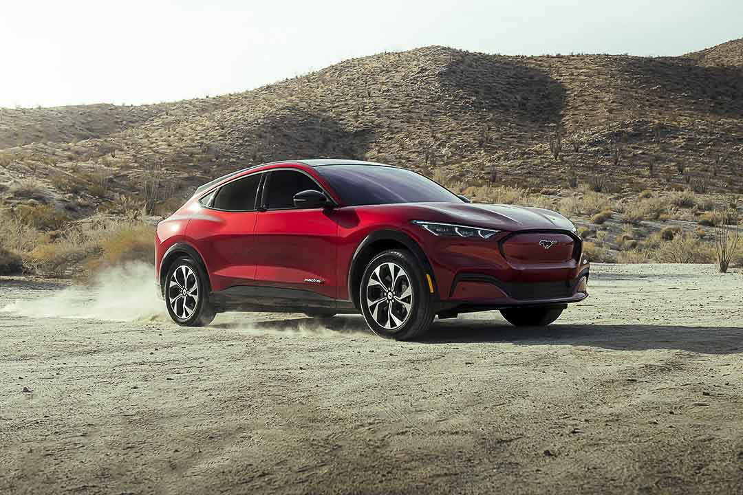 vue trois quart avant du Ford Mustang Mach-E 2021