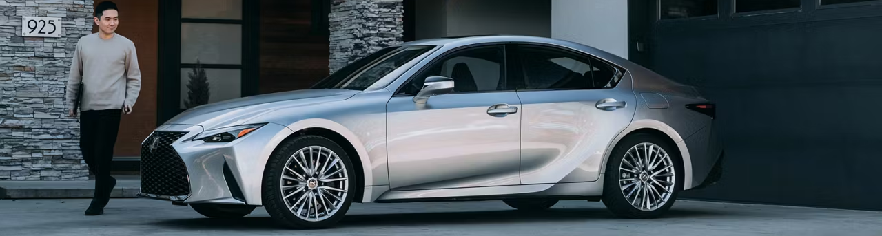 2025 Lexus IS