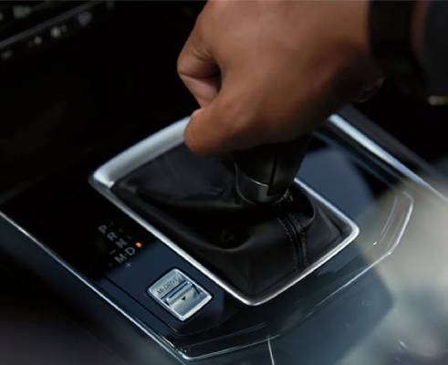 The 2025 Mazda CX-5's drive mode select lever