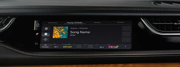 2026 Jeep Grand Cherokee L multimedia screen