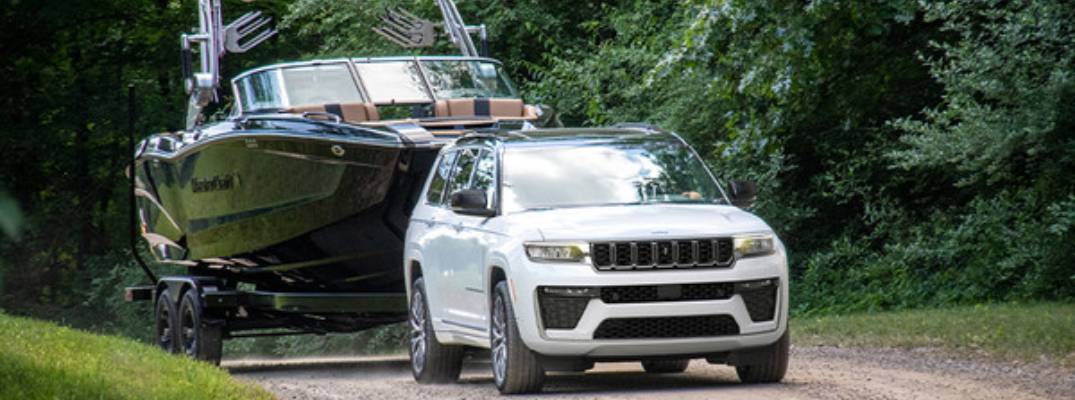 2026 Jeep Grand Cherokee  pulling boat