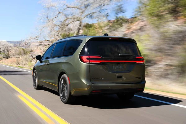 2027 Chrysler Pacifica