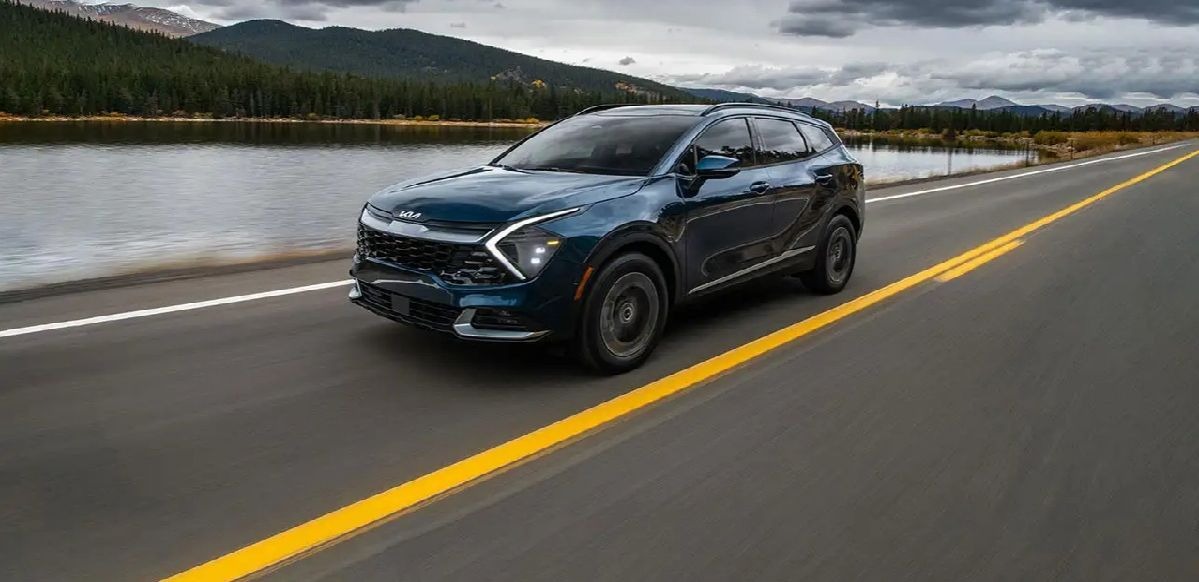 imgi_1_2025_black_kia_sportage_hev_phev1745518935505