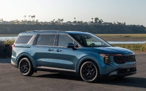 2026 Blue Kia Carnival