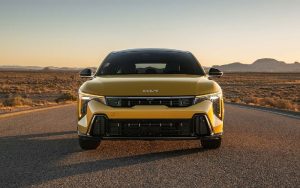 2026 Yellow Kia K4 Hatchback