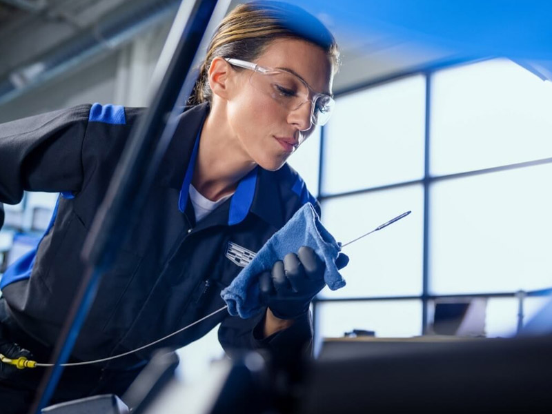 Cadillac Certified Service Oil Change and Vehicle Maintenance Frequently Asked Questions in Toronto Ontario