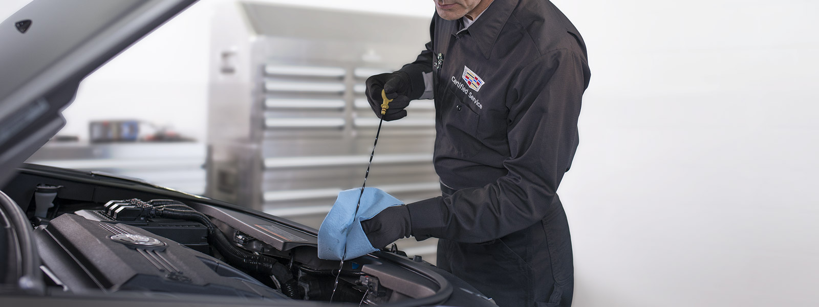 How to identify when your Cadillac may need an oil change service