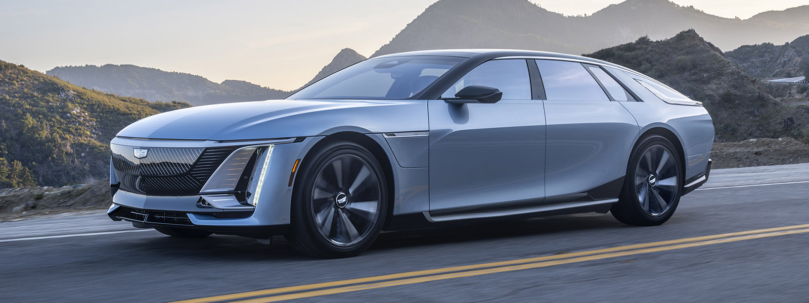 Cadillac Dealership Serving Etobicoke, ON