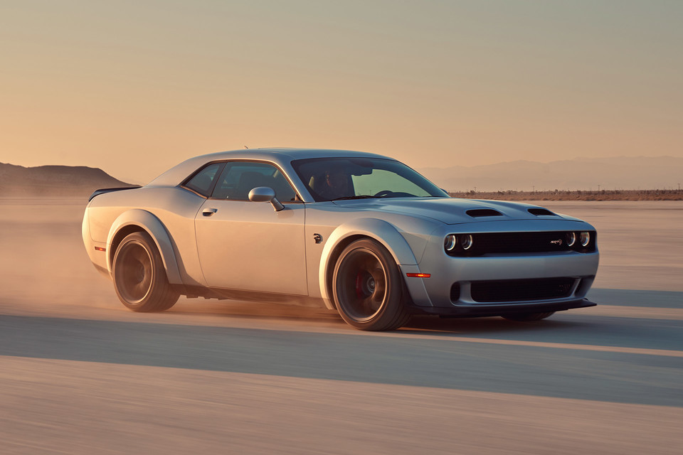 2022-dodge-challenger-ext