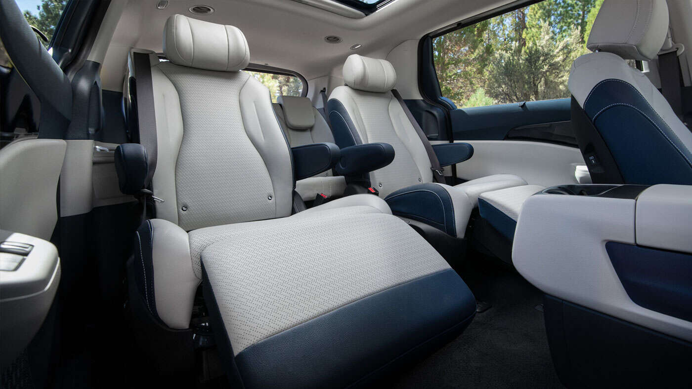 2027 Kia Carnival
