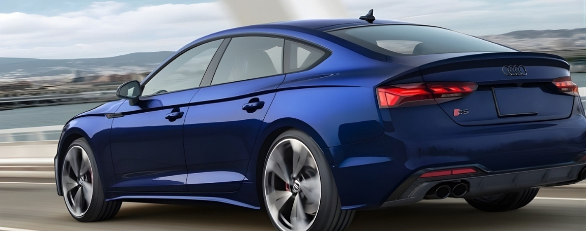 2025 BMW M440i Efficiency Comparison