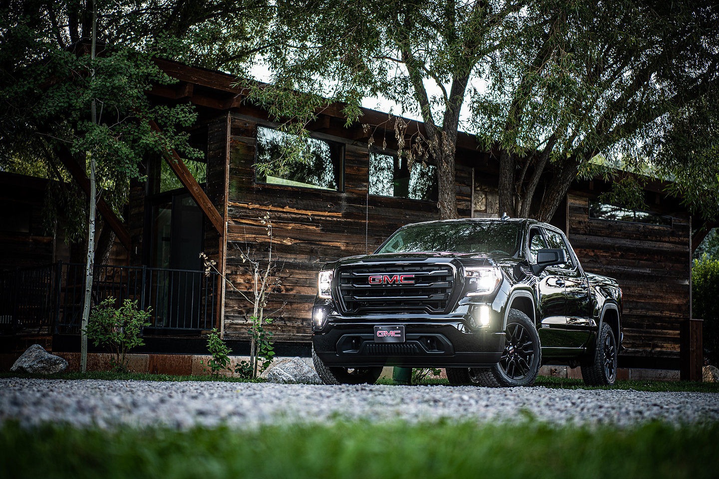 2020 GMC Sierra 1500 vs 2020 Ram 1500