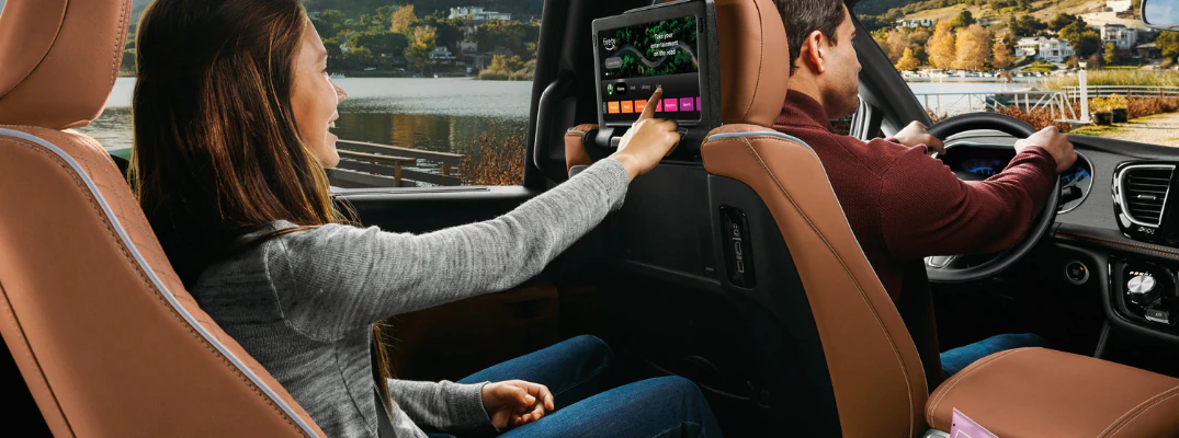 2026 Chrysler Pacifica Family Features & Space
