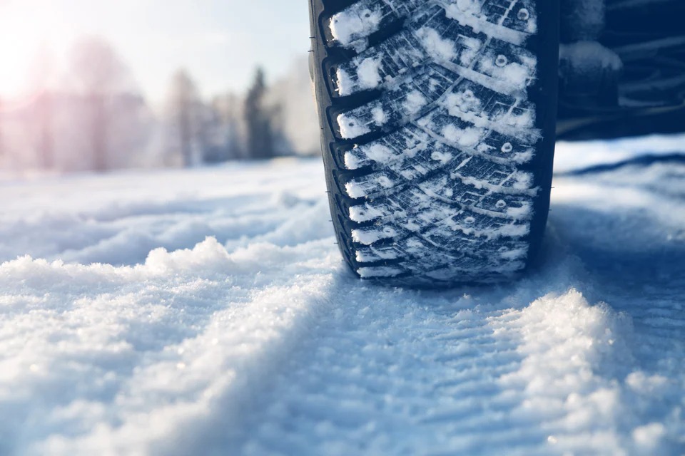 WINTER MAINTENANCE TIPS FOR YOUR CAR