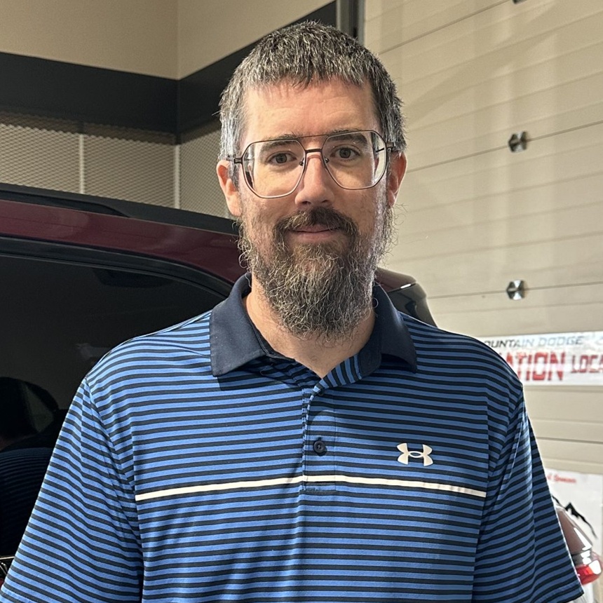 Tyler Oszust Rocky Mountain Dodge Jeep Chrysler Ram Trucks Nordegg Drayton Valley Sundre Sylvan Lake Red Deer Pine Lack Olds Innisfail Blackfalds Lacombe Alberta AB Alta