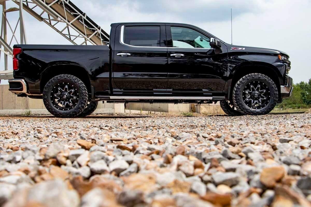 4 inch rough country lift 