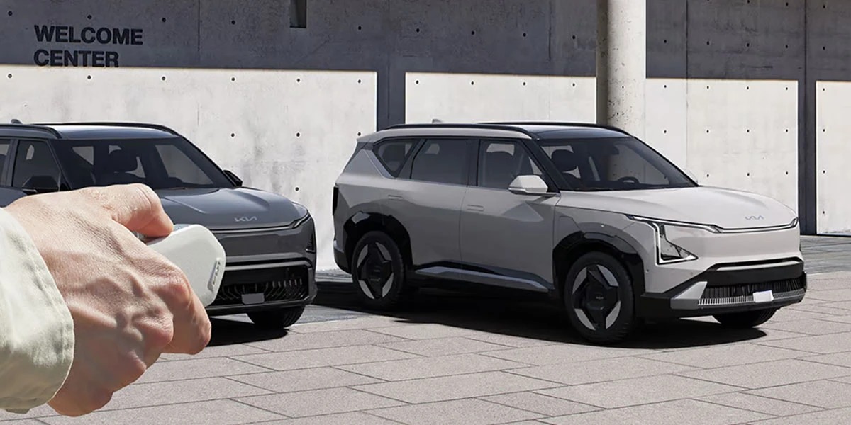 kia-ev5-suv-grey-exterior-tech-parking