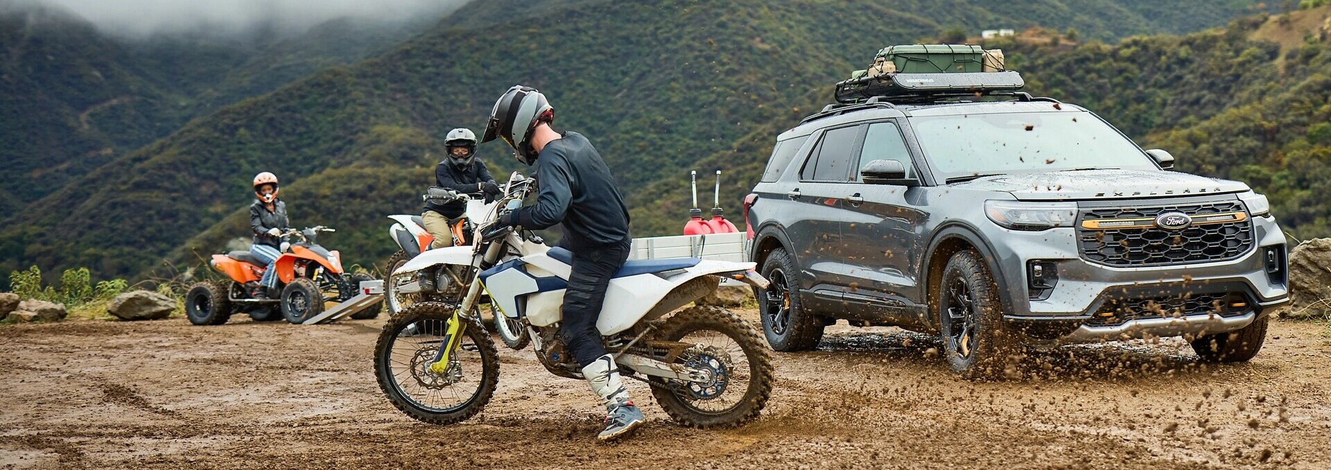 2026 Ford Explorer vs. 2026 GMC Acadia