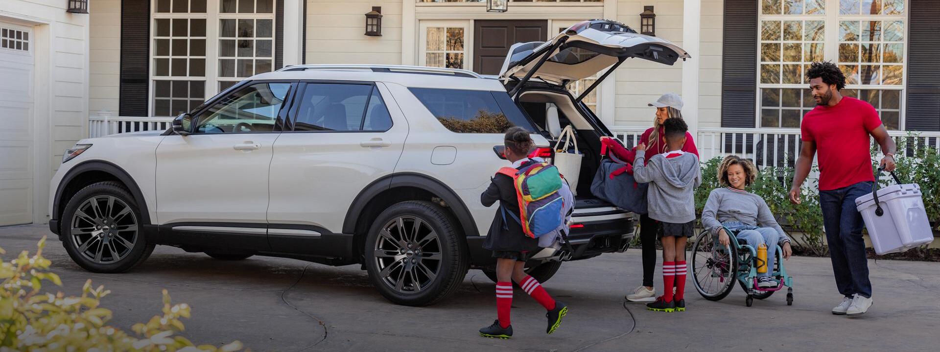 2026 Ford Explorer vs. 2026 Hyundai Palisade