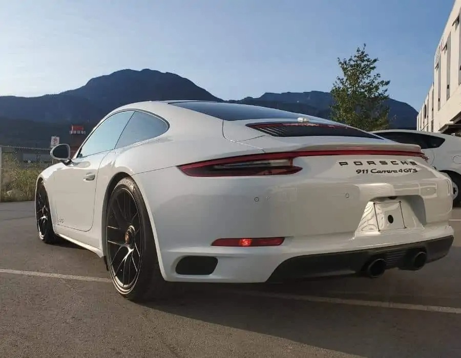 imgi_8_detailed-porsche-rear-900px